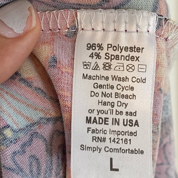 EUC L Lularoe Irma tunic top - Picture 4 of 4